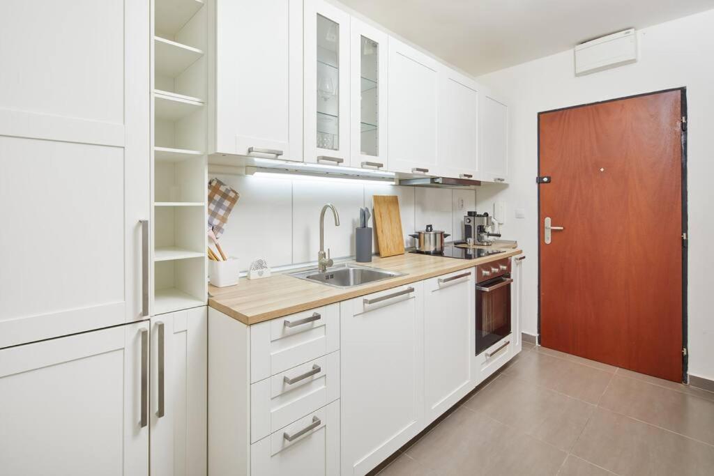 Gentle And Cozy Apartment Right At The Center Πράγα Εξωτερικό φωτογραφία